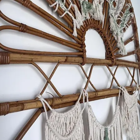 Ostello Tamaran House *