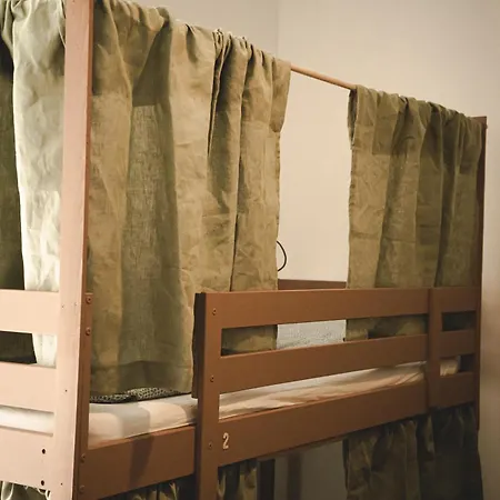 Хостел Tamaran House