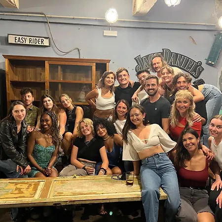 Tamaran House Hostel *